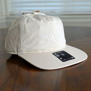 Nike Air Jordan Hat Flight Pro Strap 5-Panel Beige White Adjustable Cap Medium M